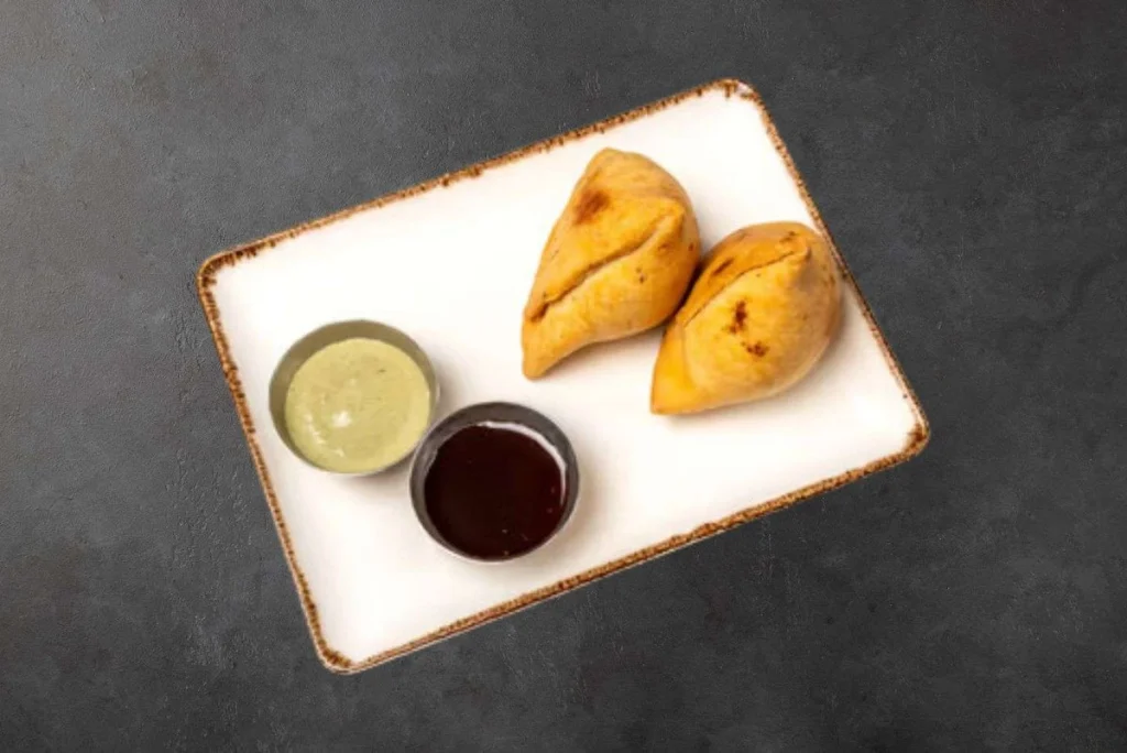 Aloo Samosa (2 Pcs) bei Bollywood Tadka Indisches Restaurant Berlin