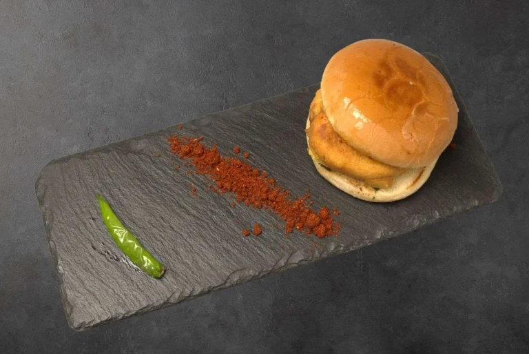Vada Pav (1pc)